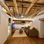 Apartamento Calquerol - Cozy Mountain Attic *