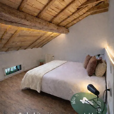 Calquerol - Cozy Mountain Attic Διαμέρισμα