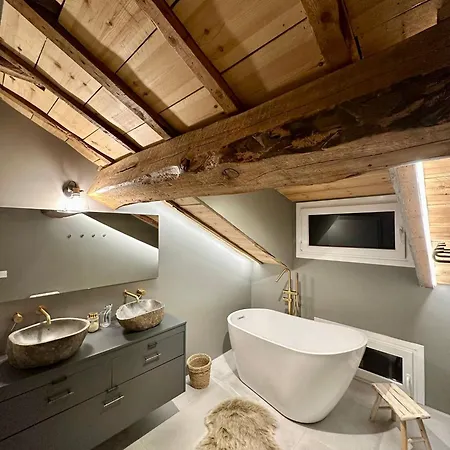 Calquerol - Cozy Mountain Attic Apartment *